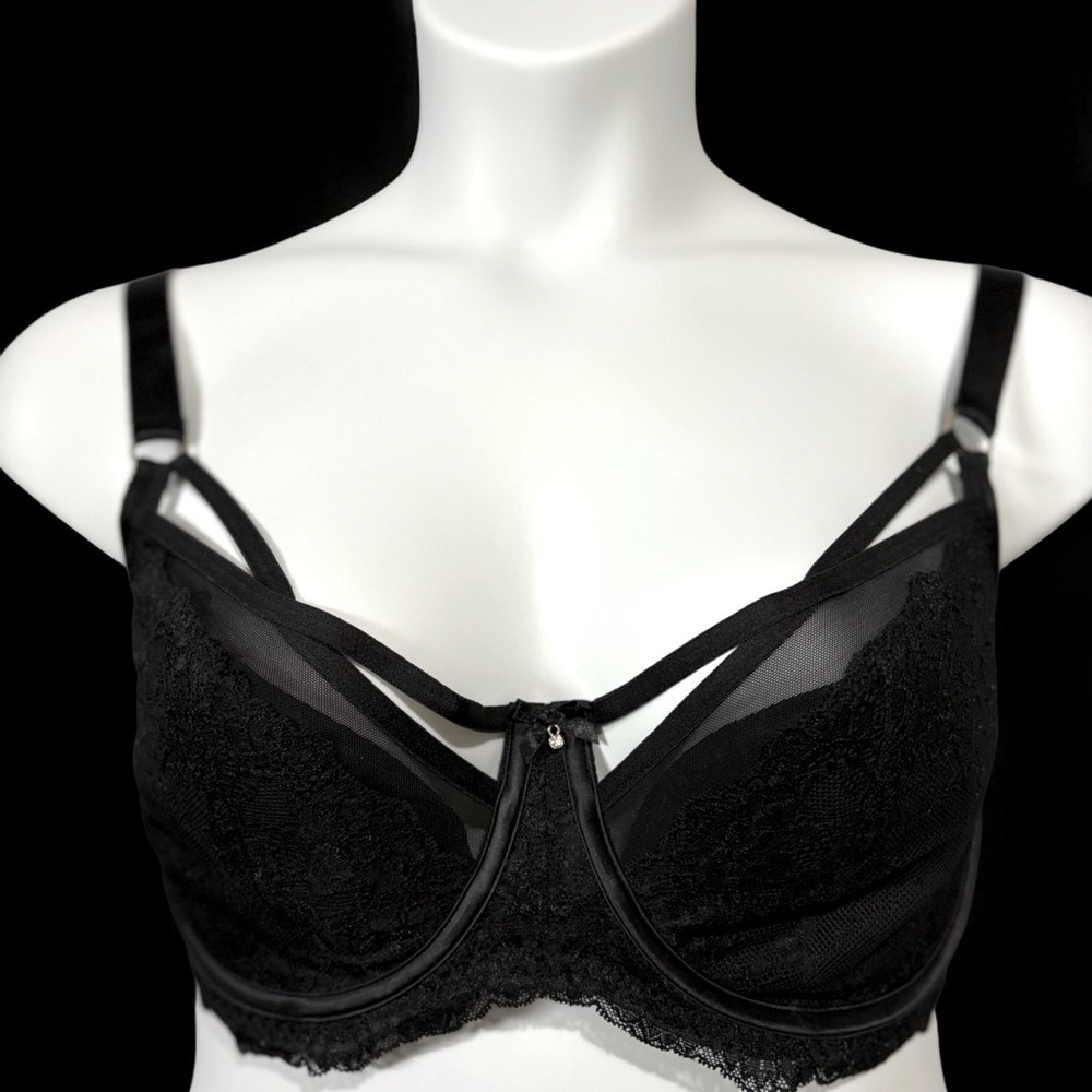 Charade, Black Underwire Bra, Size 36H 🫦